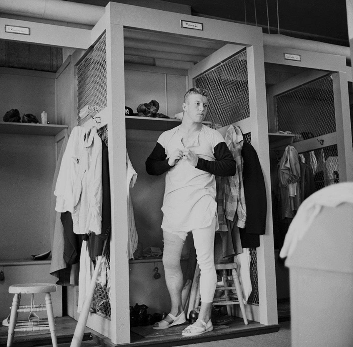 1954-0411-Mickey-Mantle-005821256.jpg